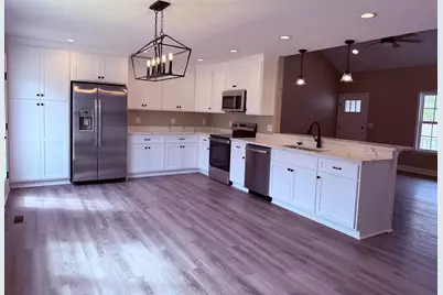 142 Rosewood Drive, Barnwell, SC 29812 - Photo 3