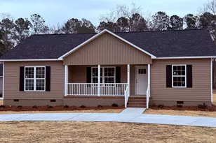 142 Rosewood Dr, Barnwell, SC 29812 - Photo 1