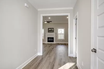 206 Edgefield Avenue NE, Aiken, SC 29801 - Photo 3