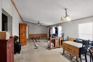 385 Gunter Pond Rd, Wagener, SC 29164 - Photo 15