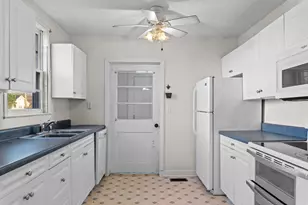 405 Pickens St, Joanna, SC 29351 - Photo 9