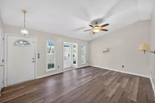 805 Long Branch Cir, Williston, SC 29853 - Photo 5