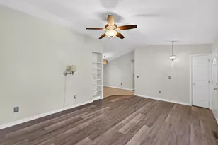 805 Long Branch Cir, Williston, SC 29853 - Photo 7