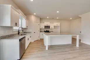 392 Bay Meadows Dr, Aiken, SC 29803 - Photo 9