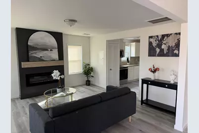 447 Glover Street, Edgefield, SC 29824 - Photo 3