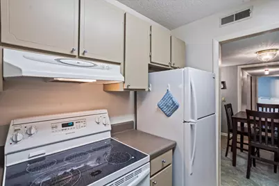 327 Laurens Street SW #E-9, Aiken, SC 29801 - Photo 5