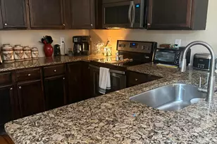 823 Sunset Dr, Greenwood, SC 29646 - Photo 7