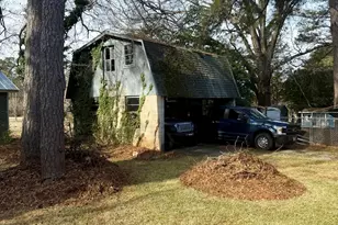 823 Sunset Dr, Greenwood, SC 29646 - Photo 15