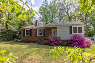 823 Sunset Dr, Greenwood, SC 29646 - Photo 1