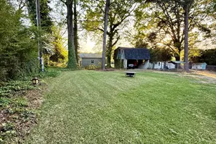 823 Sunset Dr, Greenwood, SC 29646 - Photo 17