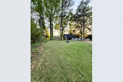 823 Sunset Drive, Greenwood, SC 29646 - Photo 15