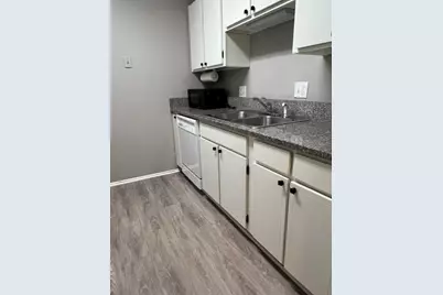 319 Laurens Street SW #A7, Aiken, SC 29801 - Photo 11