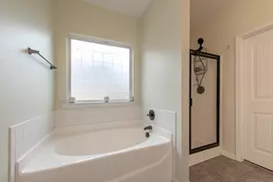 304 Foxchase Cir, North Augusta, SC 29860 - Photo 11