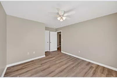 910 Barnwell Avenue NE, Aiken, SC 29801 - Photo 13