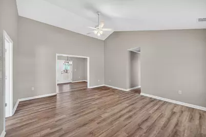 910 Barnwell Avenue NE, Aiken, SC 29801 - Photo 5