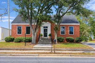 319 Washington St, Barnwell, SC 29812 - Photo 1