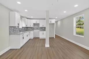 224 Alley St, Gloverville, SC 29828 - Photo 11