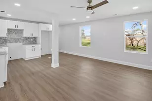 224 Alley St, Gloverville, SC 29828 - Photo 9