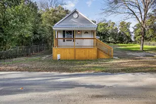 224 Alley St, Gloverville, SC 29828 - Photo 3