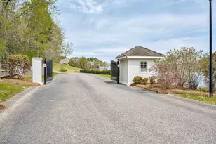 5362 Farmstead Dr, Aiken, SC 29803 - Photo 3