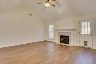 976 Watsonia Dr, Aiken, SC 29803 - Photo 9