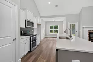 570 Pherson St, Aiken, SC 29801 - Photo 11