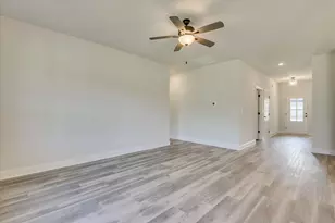 213 Bay Meadows Dr, Aiken, SC 29803 - Photo 9
