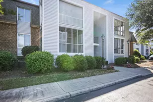 327 Laurens St SW, Aiken, SC 29801 - Photo 3