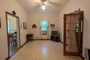 418 Mims St, Edgefield, SC 29824 - Photo 7