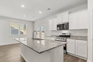 696 Lytham Dr, Aiken, SC 29801 - Photo 5