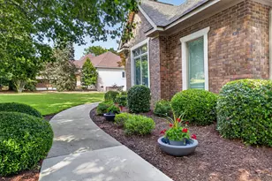 429 Spalding Lake Cir, Aiken, SC 29803 - Photo 5