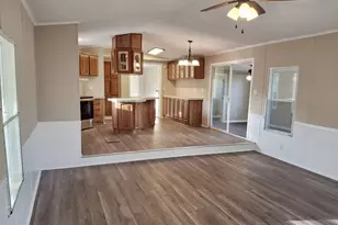 1030 Cook St, Manning, SC 29102 - Photo 3