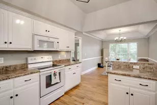 823 Lake Lanier Ct, North Augusta, SC 29841 - Photo 13