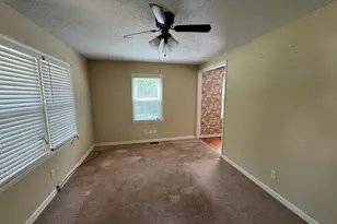 103 Furman Ave, Greenwood, SC 29649 - Photo 3