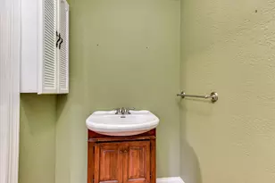 261 Myrtle St, Gloverville, SC 29828 - Photo 25