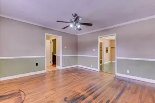 261 Myrtle St, Gloverville, SC 29828 - Photo 9