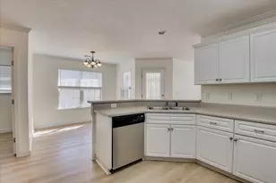 909 Watsonia Dr, Aiken, SC 29803 - Photo 9