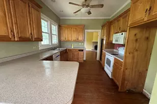 1304 McCormick Hwy, Greenwood, SC 29646 - Photo 11