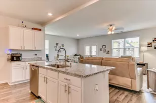219 Donnington Ct, Aiken, SC 29801 - Photo 5