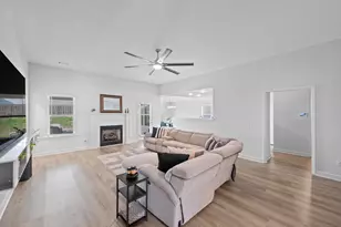 2051 Boyer Pl, Aiken, SC 29803 - Photo 13