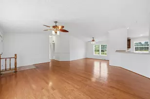 685 Centerwood Rd, Williston, SC 29853 - Photo 9