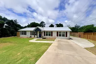 608 Old Edgefield Rd, North Augusta, SC 29841 - Photo 1