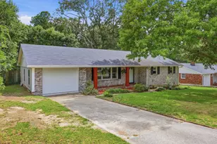 929 Magnolia Dr, Aiken, SC 29803 - Photo 3