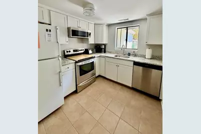43 Folly Field Road #Apt 42, Hilton Head, SC 29928 - Photo 5