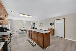504 Hickory Ave E, New Ellenton, SC 29809 - Photo 13