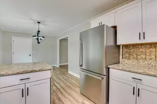 217 Holmes St, Edgefield, SC 29824 - Photo 29
