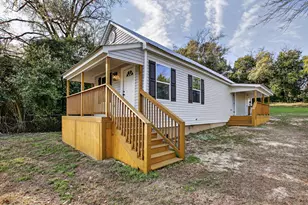 224 Alley St, Gloverville, SC 29828 - Photo 1