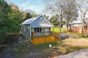 224 Alley St, Gloverville, SC 29828 - Photo 11