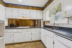 255 Hill and Dell Dr, Warrenville, SC 29851 - Photo 29
