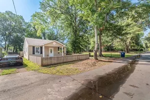 248 Beaufort St SE, Aiken, SC 29801 - Photo 3